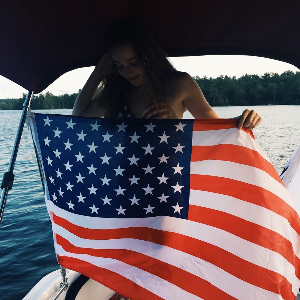 Meet your Posher, Mia